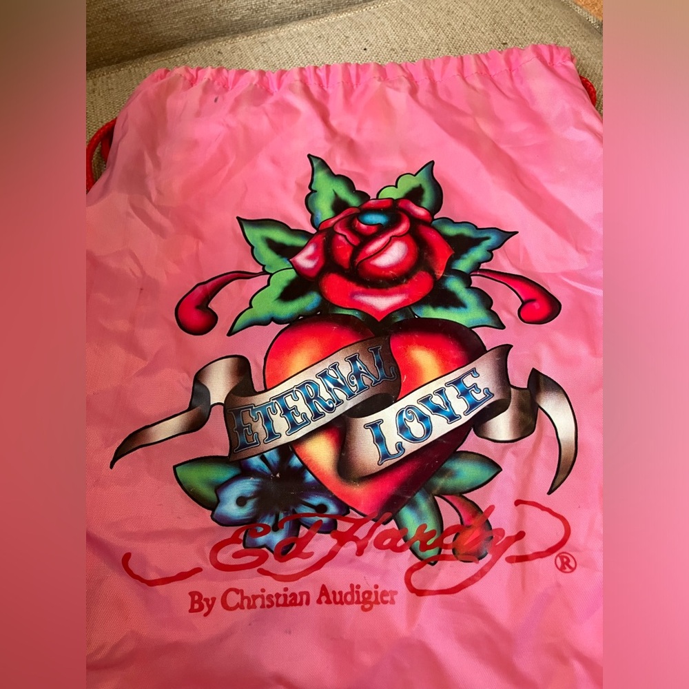 Ed hardy pink drawstring backpack - Picture 3 of 6